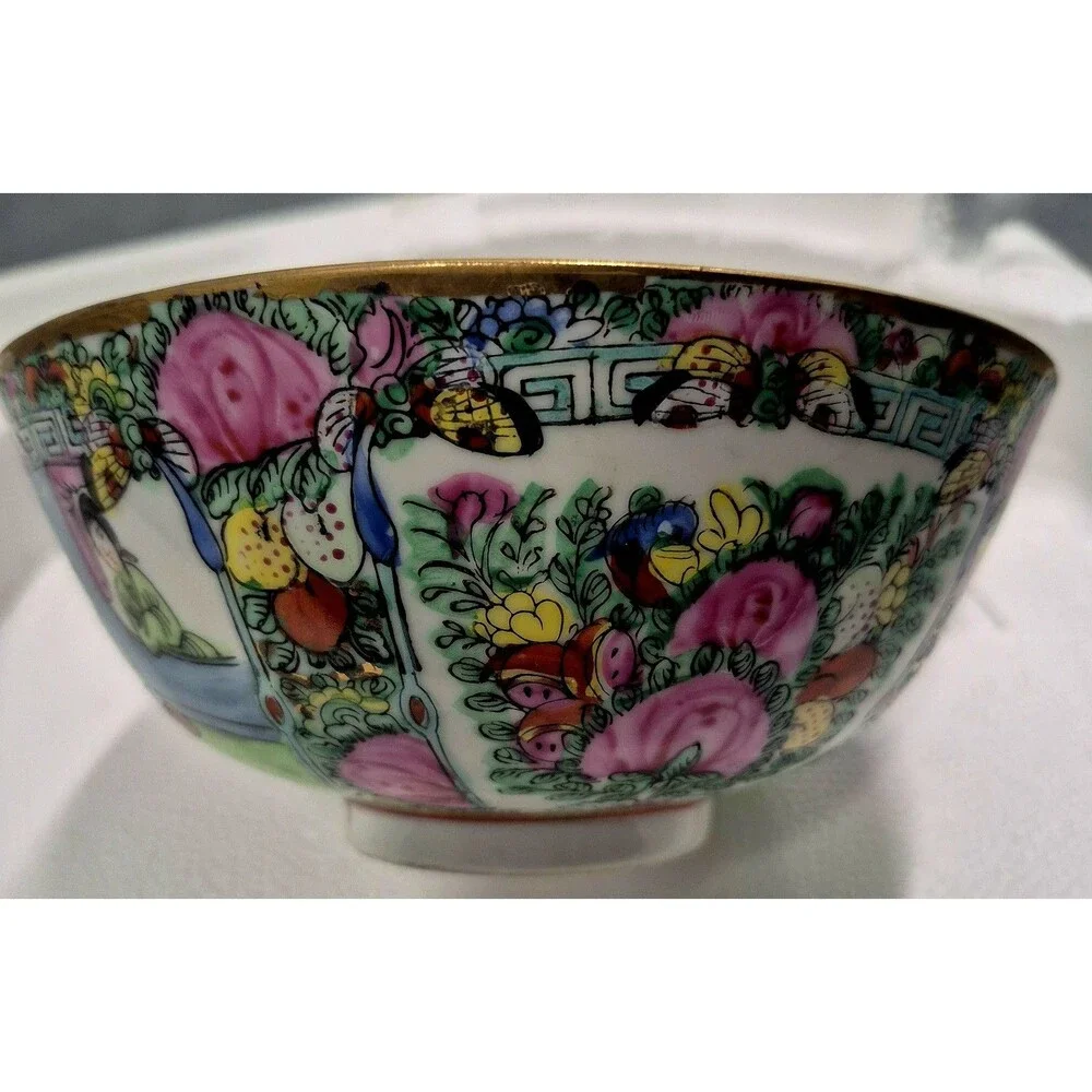 Vintage Rose Famille Medallion  6